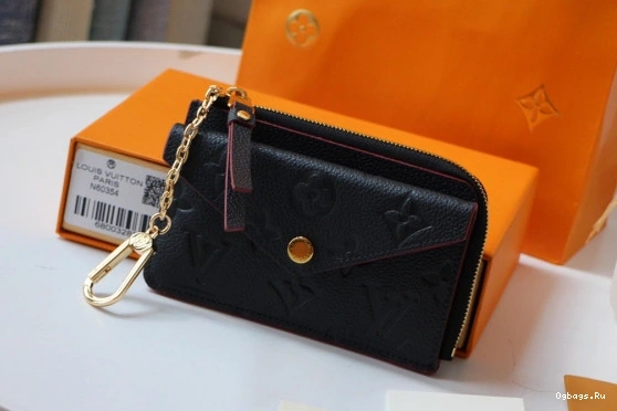 RECTO HOLDER VERSO CARD VUITTON LOUIS 0522